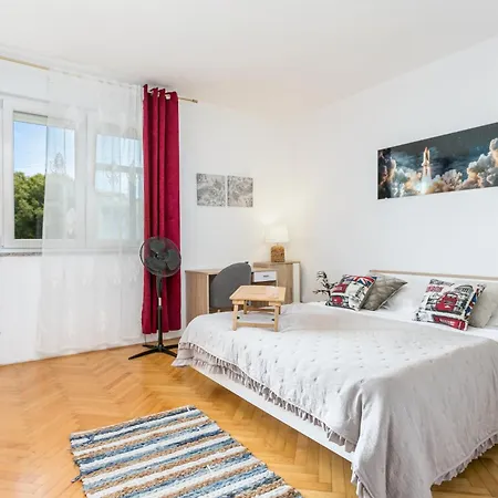 Appartement With Wifi - 23098 *